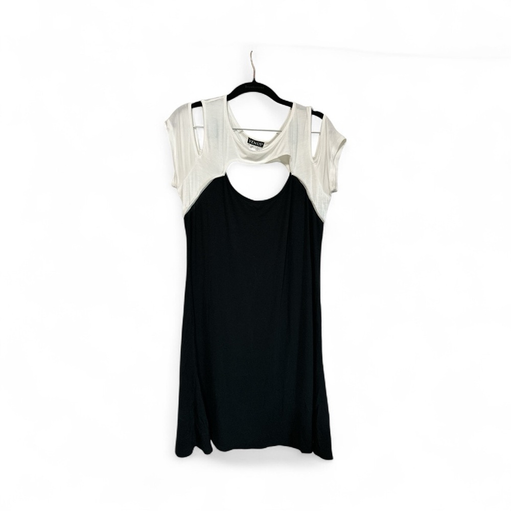 VENUS Elegant White and Black off the shoulder Summer dress